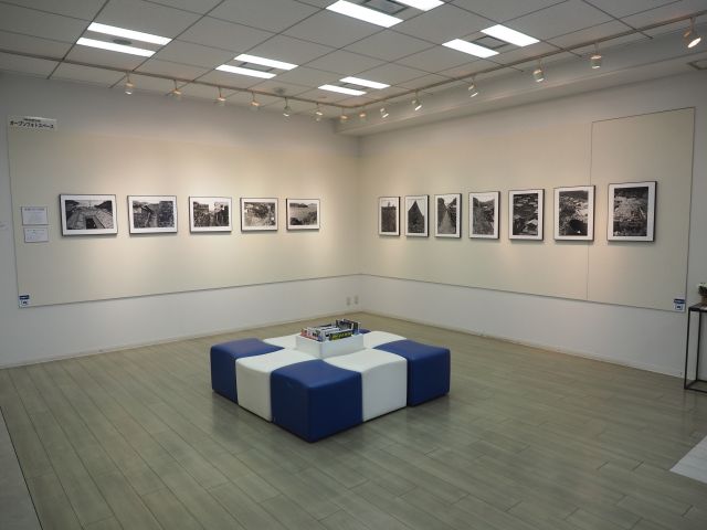 3/31(金)～4/6(木) 高橋至郎写真展　モノクロームの小さな旅路