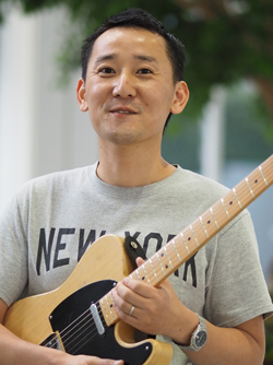 渡邉純一（ギター）